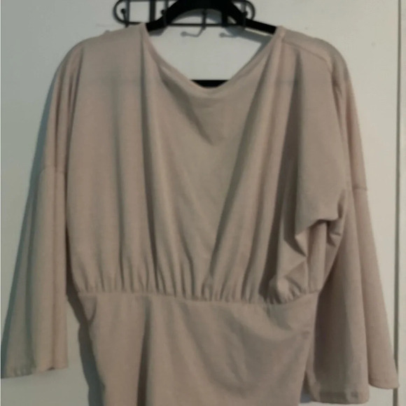 Shopin LA dusty rose top. Made in USA 🇺🇸! Size Medium Faux Wrap - Picture 4 of 5